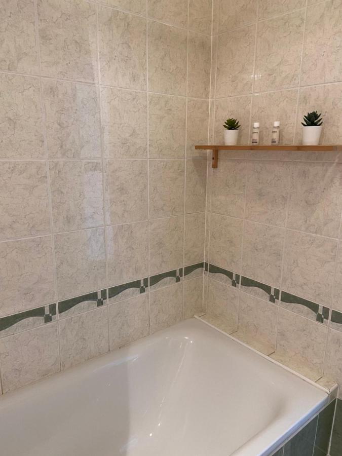 Gyoengy Apartman Sopron Exterior foto