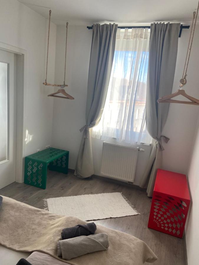 Gyoengy Apartman Sopron Exterior foto